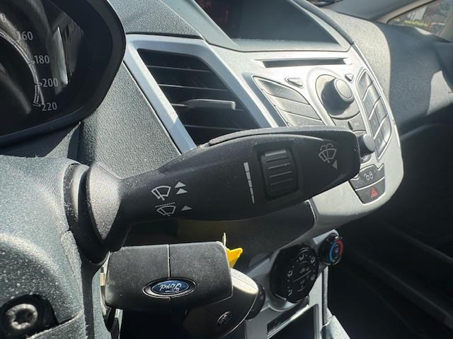 Ford Fiesta 1.6 TDCi ECOnetic Titanium, '12, airco, trekhaak, jaar apk 
