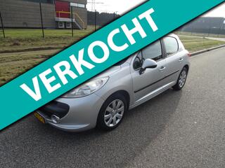 PEUGEOT 207 1.4-16V XR automaat hyline