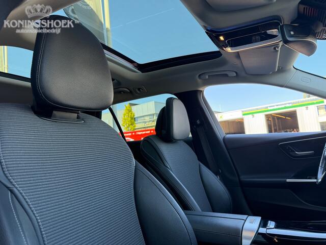Mercedes-Benz C-Klasse Estate 300 e Luxury Line Panodak,sfeerverlichting,360gr camera's