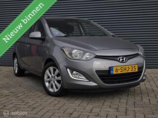 HYUNDAI I 20 1.2i Business Edition Airco/5deurs/Parkeersensoren