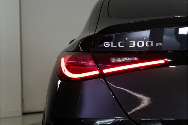 Mercedes-Benz GLC Coup� 300e 4MATIC AMG 320PK | Pano | Burmester | Memory | Keyless | VOL 12 MND Garantie