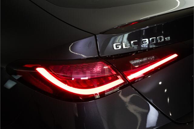 Mercedes-Benz GLC Coup� 300e 4MATIC AMG 320PK | Pano | Burmester | Memory | Keyless | VOL 12 MND Garantie