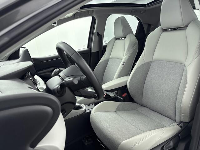 Toyota Yaris 1.5 Hybrid Executive Panoramadak | Stoelverwarming | Dodehoek Detectie 