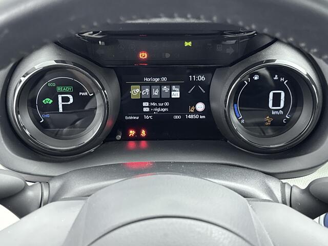 Toyota Yaris 1.5 Hybrid Executive Panoramadak | Stoelverwarming | Dodehoek Detectie 