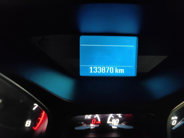 Ford Kuga 1.5 Titanium Airco Cruise Verw. stoelen Pdc Tr.haak - RIJKLAAR -