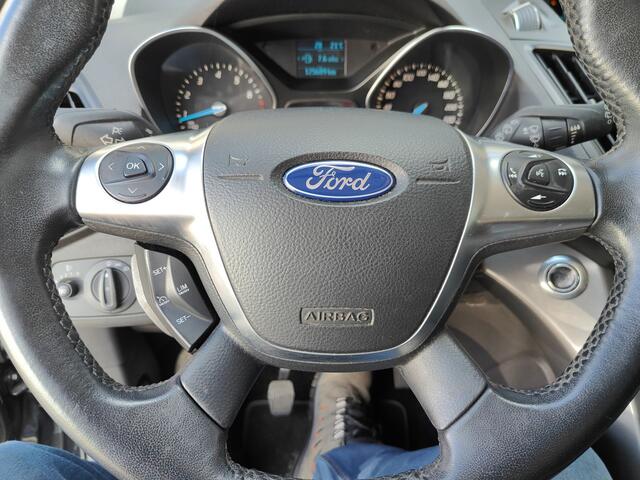 Ford Kuga 1.5 Titanium Airco Cruise Verw. stoelen Pdc Tr.haak - RIJKLAAR -