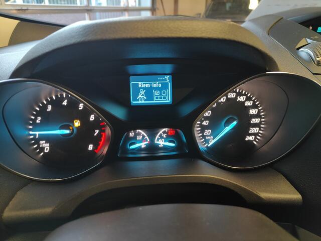 Ford Kuga 1.5 Titanium Airco Cruise Verw. stoelen Pdc Tr.haak - RIJKLAAR -