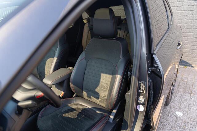 Ford Kuga 2.5 PHEV ST-Line X PANO TREKHAAK ADAPTIVE CRUISE HEAD UP CAMERA STUURVERWARMING B&O