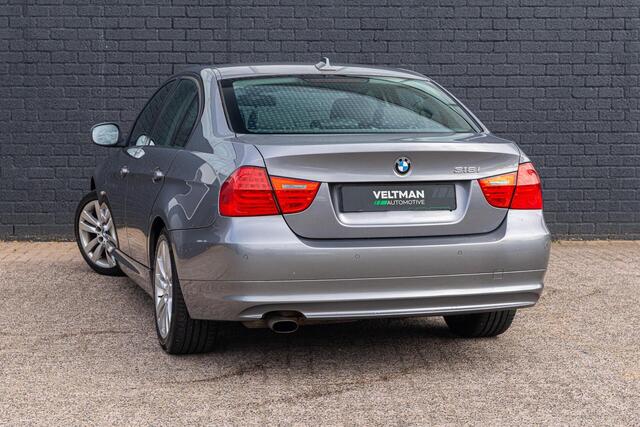 BMW 3-Serie 318i Corporate Lease Luxury Line NAVI LEER ORIGINEEL NL AUTO