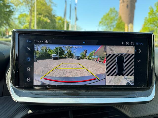 Peugeot 208 Peugeot 208 1.2 PureTech 100 Allure Navi / Car Play / Camera V&A / Dodehoek / P-sensoren