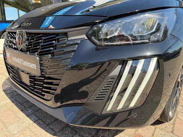Peugeot 208 Peugeot 208 1.2 PureTech 100 Allure Navi / Car Play / Camera V&A / Dodehoek / P-sensoren