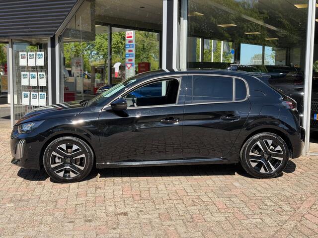 Peugeot 208 Peugeot 208 1.2 PureTech 100 Allure Navi / Car Play / Camera V&A / Dodehoek / P-sensoren