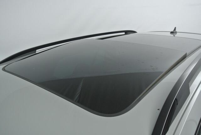 Skoda Superb Combi 1.4 TSI iV Sportline | Panoramadak | Trekhaak | Leder/Alcantara |
