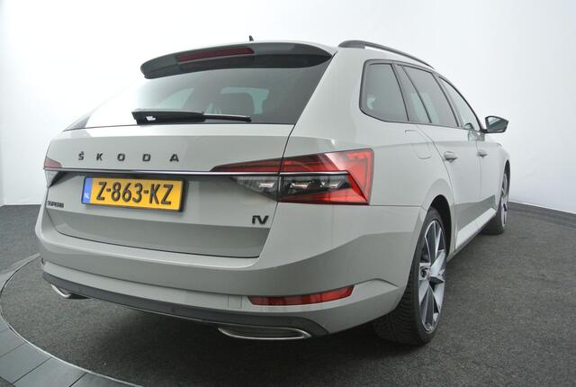 Skoda Superb Combi 1.4 TSI iV Sportline | Panoramadak | Trekhaak | Leder/Alcantara |