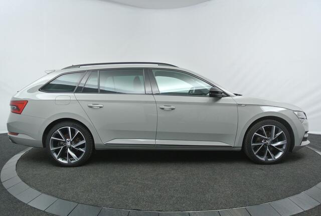 Skoda Superb Combi 1.4 TSI iV Sportline | Panoramadak | Trekhaak | Leder/Alcantara |