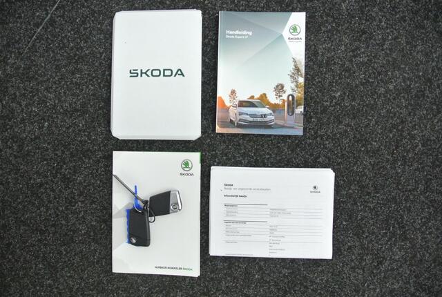 Skoda Superb Combi 1.4 TSI iV Sportline | Panoramadak | Trekhaak | Leder/Alcantara |