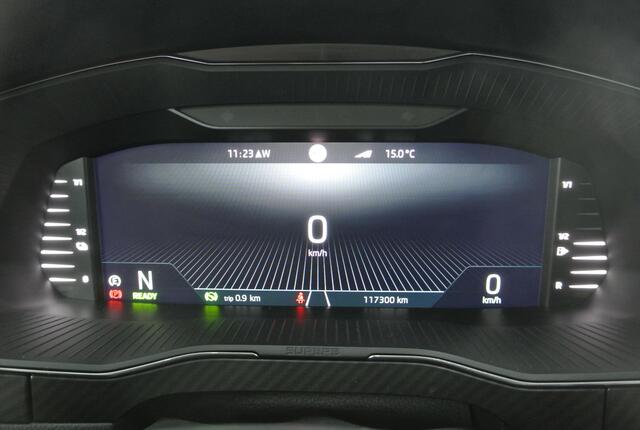 Skoda Superb Combi 1.4 TSI iV Sportline | Panoramadak | Trekhaak | Leder/Alcantara |