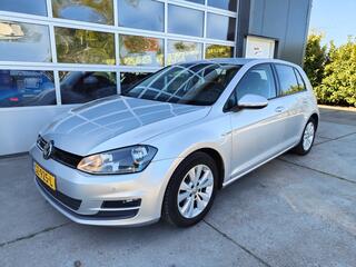 Volkswagen Golf VII