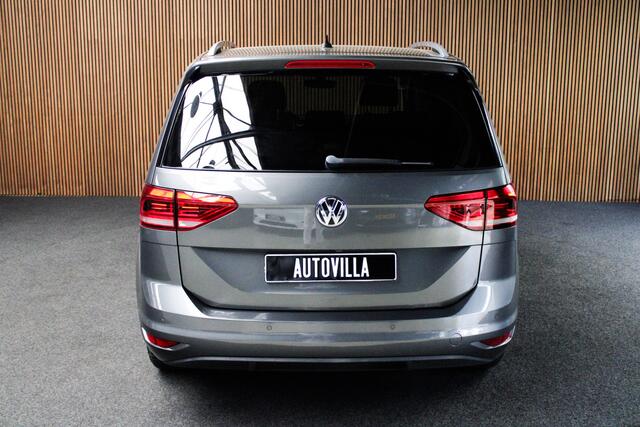 Volkswagen Touran 1.2 TSI Leer Navi Panorama Massage Camera Elektr. bedienbare trekhaak Climate PDC Stoelverwarming LM velgen