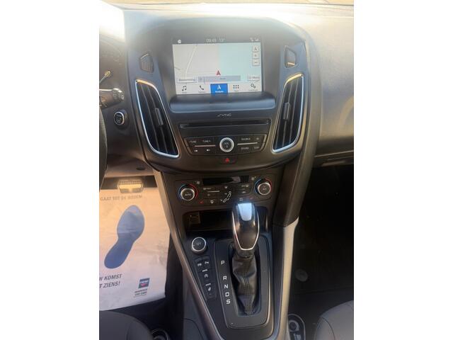 Ford Focus Wagon 1.5 Titanium ST-Line 5DRS|AUTOMAAT|Clima|Parkeersensoren|Stoelverwarming|Stuurverwarming|Keyless|e APK