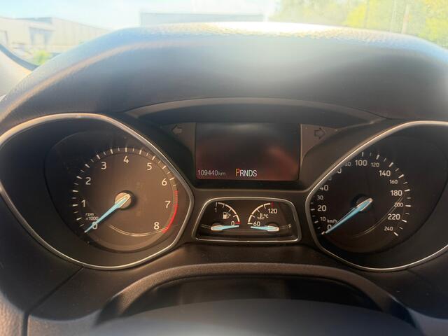 Ford Focus Wagon 1.5 Titanium ST-Line 5DRS|AUTOMAAT|Clima|Parkeersensoren|Stoelverwarming|Stuurverwarming|Keyless|e APK