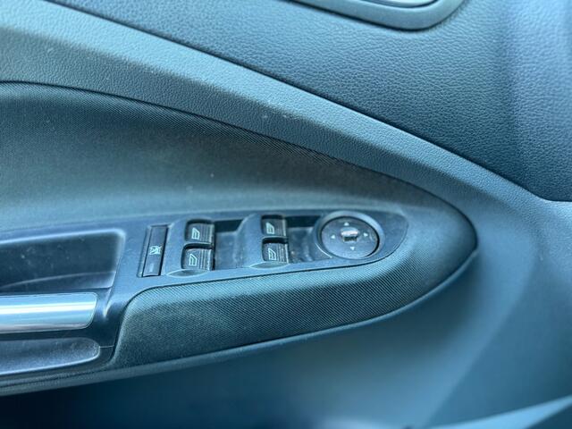 Ford C-MAX 1.6 Trend / panoramadak / airco / cruise.control / navigatie / pdc / lmv / nap....