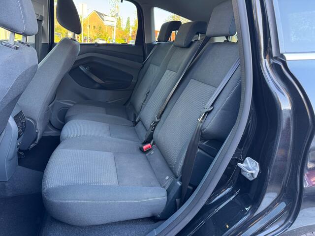 Ford C-MAX 1.6 Trend / panoramadak / airco / cruise.control / navigatie / pdc / lmv / nap....