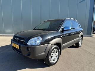 HYUNDAI TUCSON 2.0i 4WD Style LEDER | CLIMA !