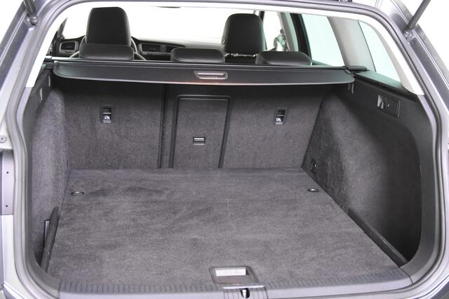 Volkswagen Golf Variant Highline LeerCameraCarplayNavi