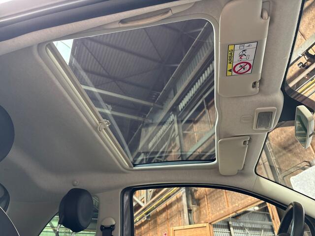 Fiat 500 1.2 Lounge PANORAMADAK, GROOT SCHERM, GETINT GLAS, SPORTSTOELEN, LM VELGEN, PARKEERSENSOREN, STAAT