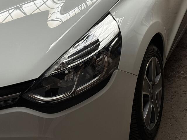 Renault Clio 0.9 TCe Dynamic Sport NAVIGATIE, LM VELGEN, PARKEERSENSOREN, SPORTSTOELEN, GETINT GLAS, CRUISE, E APK, STAAT