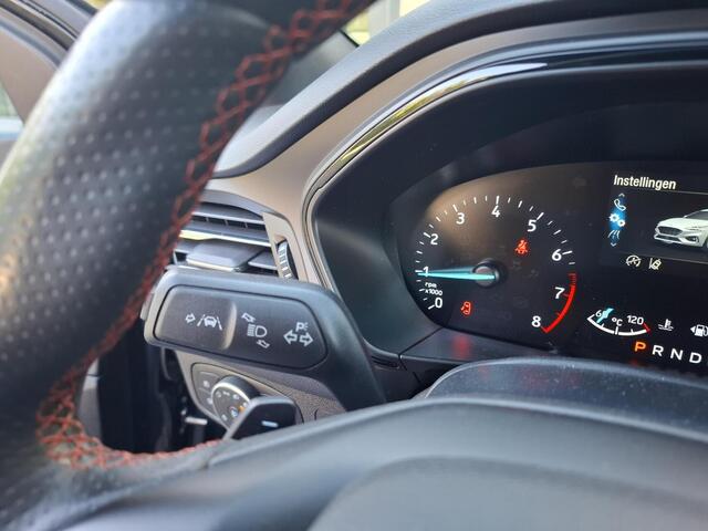Ford Focus Wagon 1.5 EcoBoost Titanium ST-Line AUTOMAAT EN 1.5