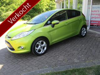 FORD FIESTA 1.6 Titanium Keurige Auto! 5 Deurs!