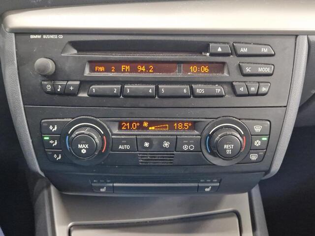 BMW 1-Serie 118i ACTIE TOT �500 KORTING 5D AUTOMAAT LEDER AIRCO 2E EIGENAAR VELGEN NW APK CRUISECONTROL