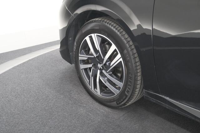 Peugeot 208 PureTech 100 EAT8 Allure | Camera | Navigatie | Apple Carplay | Parkeersensoren
