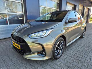 TOYOTA YARIS 1.5 Hybrid Dynamic, Trekhaak, Stoelverwarming, Carplay, ALL IN prijs.