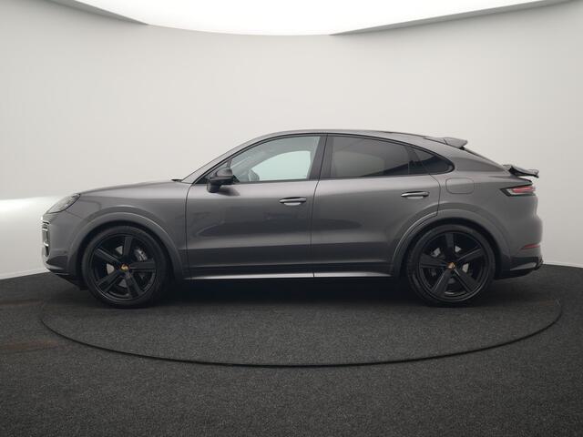Porsche Cayenne Coup� 3.0 E-Hybrid PHEV | MY 2024 Facelift | | Trekhaak Af Fabriek | Panodak | Luchtvering | Sportuitlaat | PDLS+ | Sport Chrono | InnoDrive A