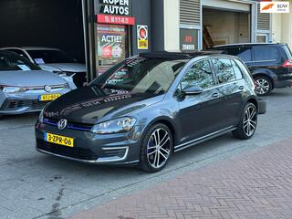 VOLKSWAGEN GOLF 1.4 TSI GTE Aut Navi Camera Pano