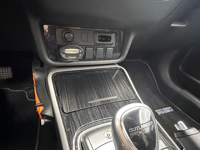 Mitsubishi Outlander 2.0 PHEV Business Edition ORG NL 1E EIG DEALEROND|CAMERA|LED|ALCANTARA BEKLEDING|NAVI|BLUETOOTH|