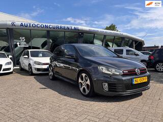 Volkswagen Golf VI
