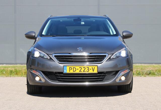 Peugeot 308 SW 1.2 PureTech Blue Lease Premium Panodak Trekhaak