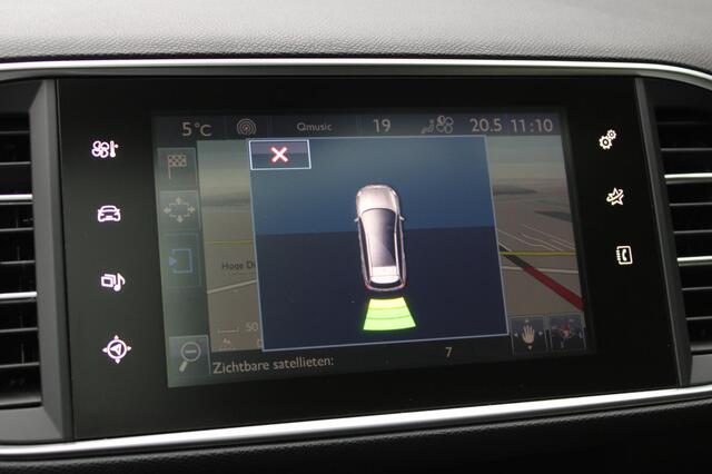 Peugeot 308 SW 1.2 PureTech Blue Lease Premium Panodak Trekhaak