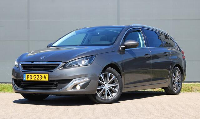 Peugeot 308 SW 1.2 PureTech Blue Lease Premium Panodak Trekhaak