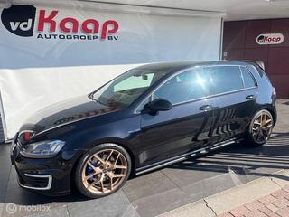 Volkswagen Golf VII