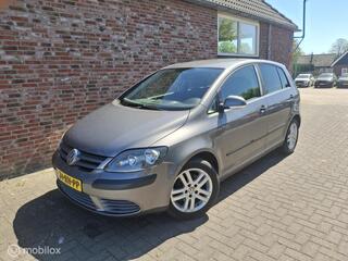 Volkswagen Golf V