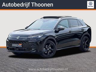 VOLKSWAGEN T-Roc 1.5 eTsi R-Line Trekhaak | Pano | 20