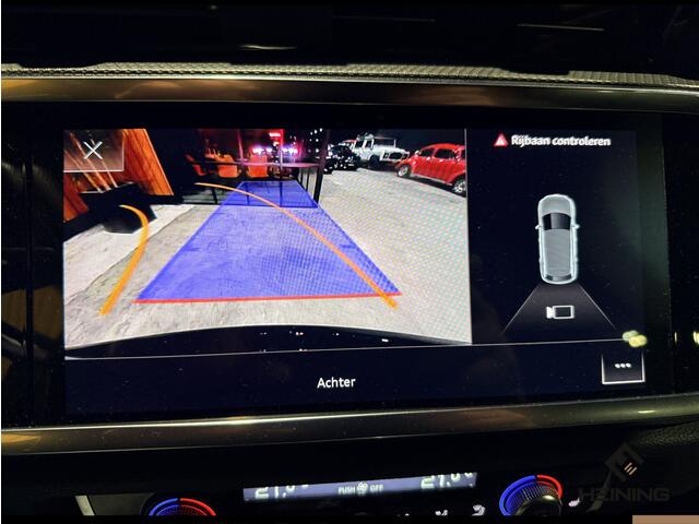 Audi Q3 45 TFSI e S edition Black edition. Trekhaak. Navi. 19 inch. Camera.