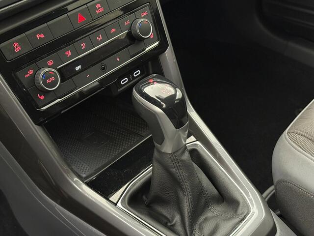 Volkswagen T-Cross 1.5 Style Automaat | Adaptive cruise | Stoelverwarming | CarPlay | Camera | Trekhaak