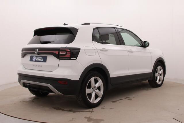 Volkswagen T-Cross 1.5 Style Automaat | Adaptive cruise | Stoelverwarming | CarPlay | Camera | Trekhaak