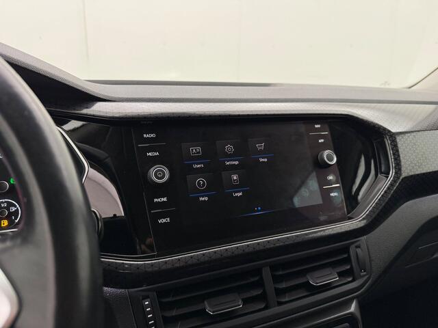 Volkswagen T-Cross 1.5 Style Automaat | Adaptive cruise | Stoelverwarming | CarPlay | Camera | Trekhaak